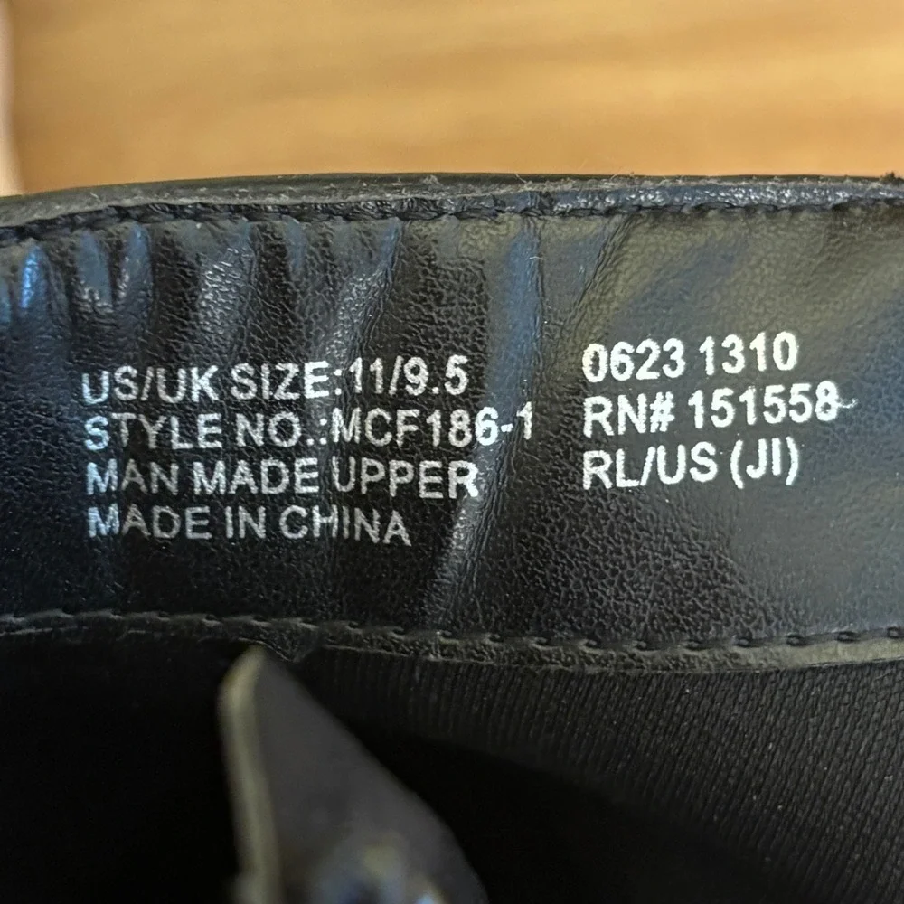 MARC FISHER Neely Chelsea Ankle Boots Black Kids Size 11 Lug Sole Side Zipper